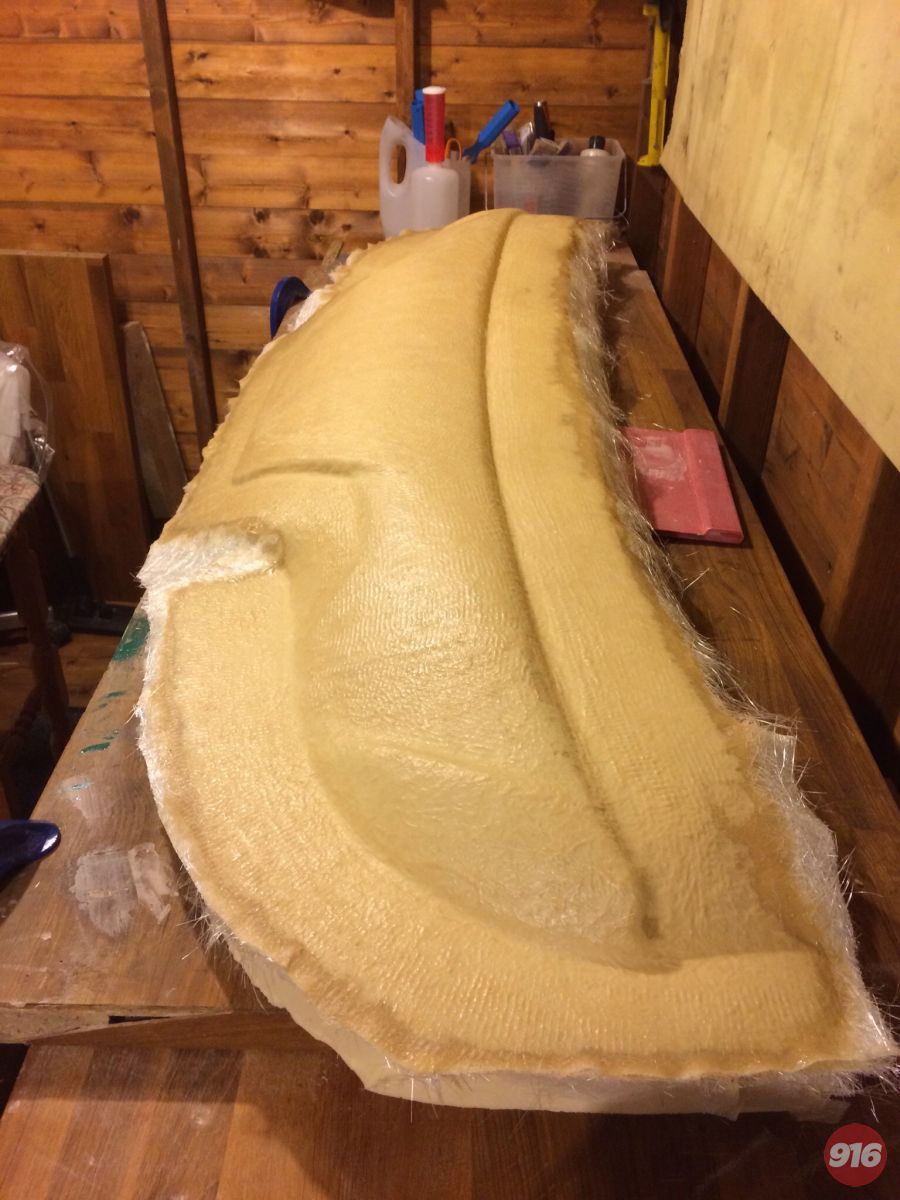 Filled by five more heavyweight layers of glass fibre using the non sharing tooling resin